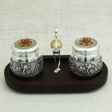 Elegant Silver Bhand Set with Floral Engravings
