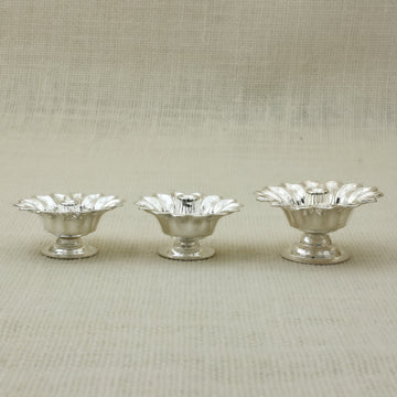 Antique Finish Silver Lotus Diya Set – Handcrafted Floral Design