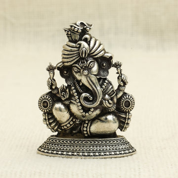 Silver Lord Ganesha Idol – Ornate Detailing with Royal Turban