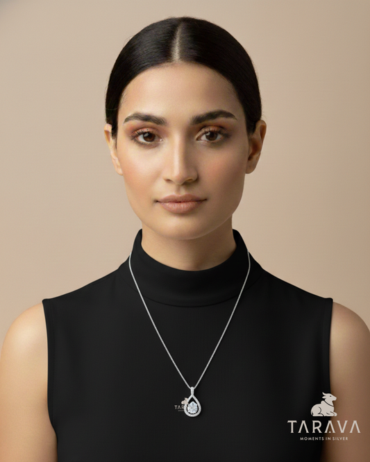 Teardrop Sparkle Silver Pendant with Chain