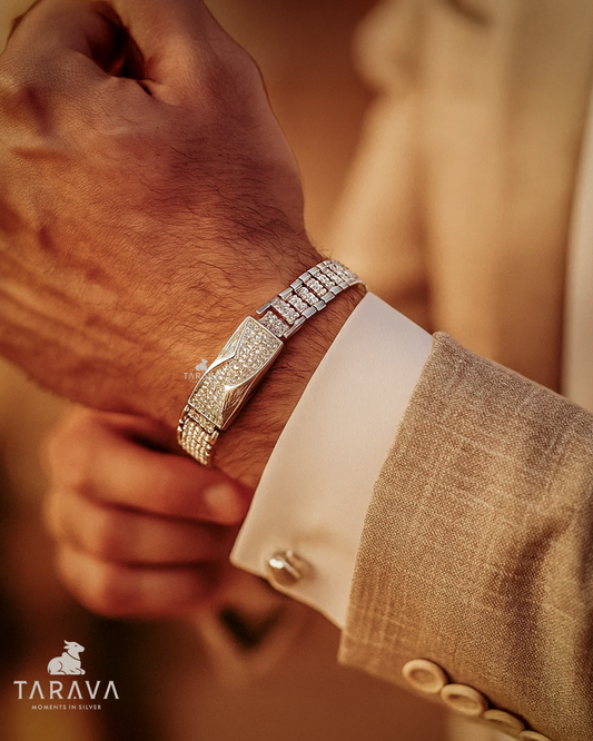 Diamond-Studded Luxe Men’s Silver Bracelet