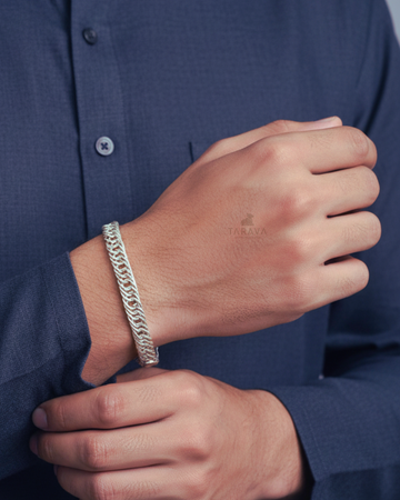 Double Knot Chain Bracelet