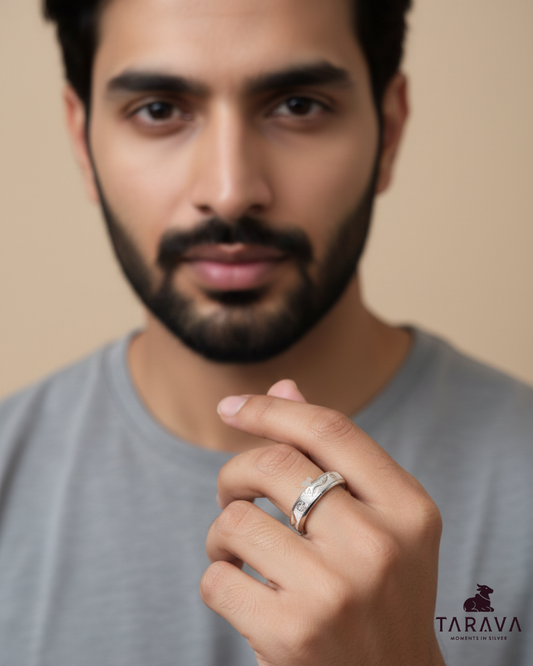 Minimal Polished Men’s Silver Ring