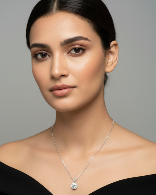 Solitaire Glow Silver Pendant with Chain