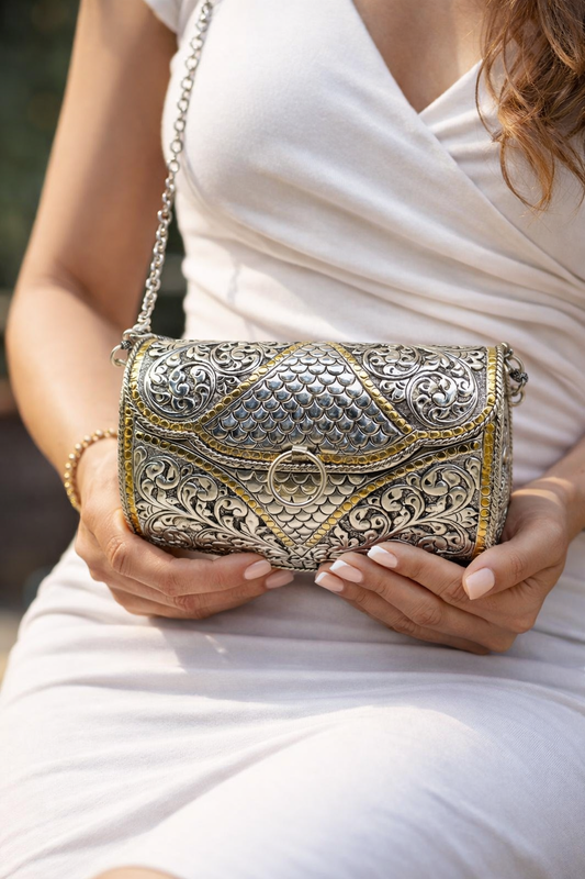 Scallop Motif Heritage Silver Clutch