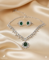 Emerald Glow Silver Necklace Set
