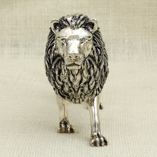 Majestic Silver Lion Figurine – Bold and Regal Decorative Accent