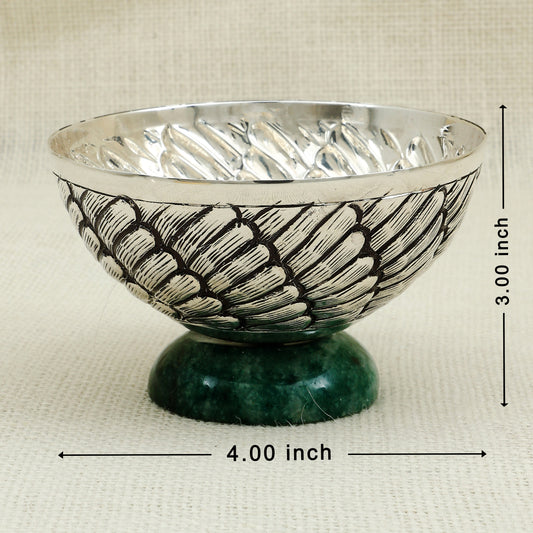 Handcrafted Silver Bowl with Textured Leaf Design – Green Marble Base Accent