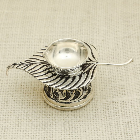Silver Bilva Leaf Diya – Ornate Pooja Lamp with Traditional Motifs