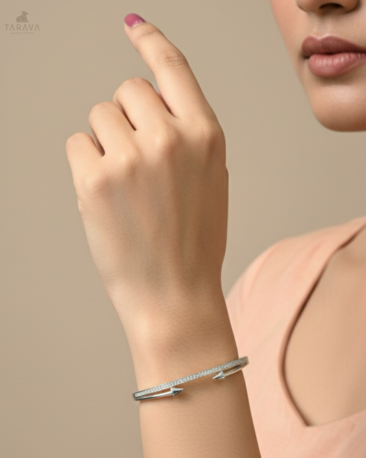 Shimmer Arrow Head Kada