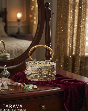 Pearl Lattice Heritage Silver Potli Bag